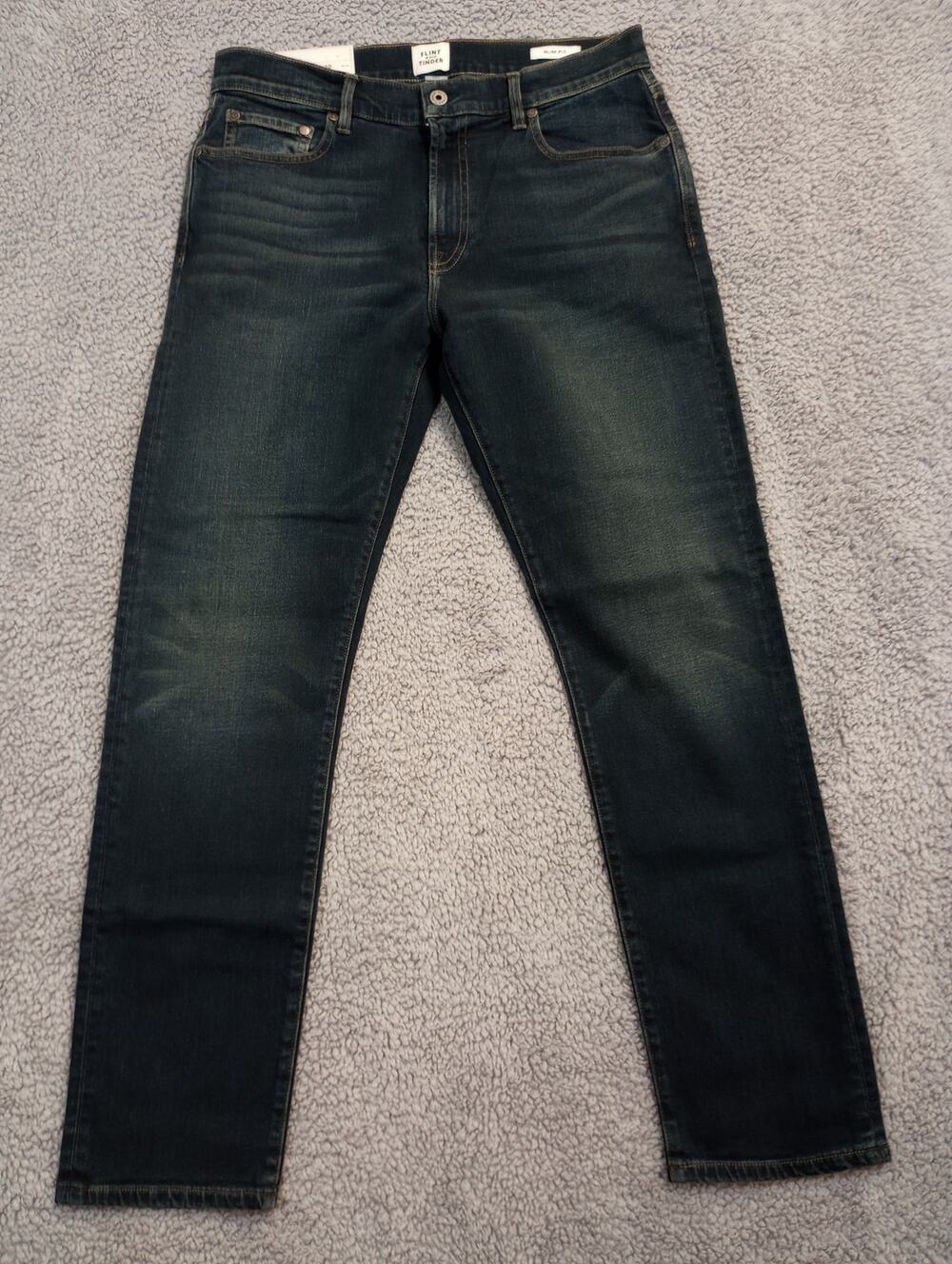 NWT Flint and Tinder Jeans Men's Size 33x30 Dark Wash Slim Fit Straight (0985)